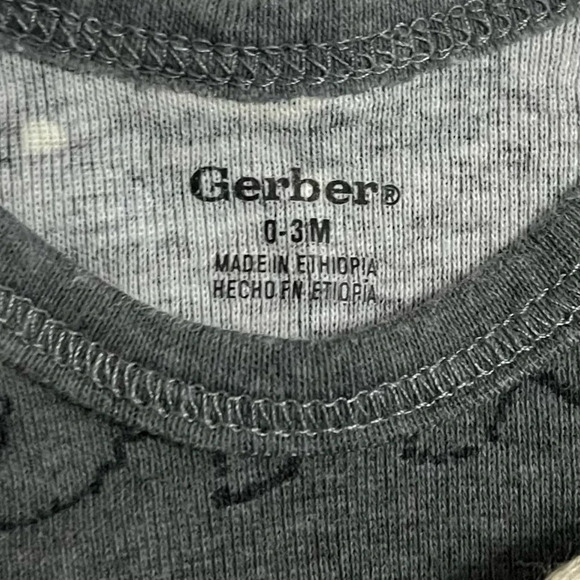 Gerber • 0-3 Months Grey Beige/Tan Baby Onesies - Picture 4 of 4